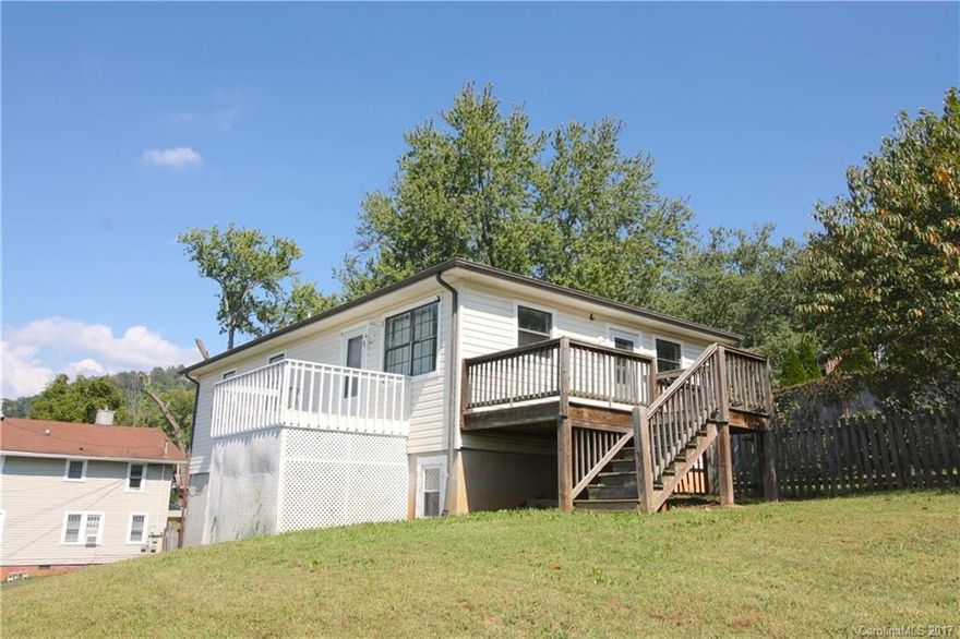 Move-in Ready home in Historic East End neighborhood within a half mile of downtown Asheville. Private, Fenced in backyard & Firepit. Two decks with Amazing Views of City Buildings & Mountains. Near to Vibrant City park & Future Greenway along Beaucatcher Mountain. Laundry/Utility room in Basement Plumbed for conversion to 3rd bathroom. Spacious Garage with exterior entrance and plenty of room for a workshop.