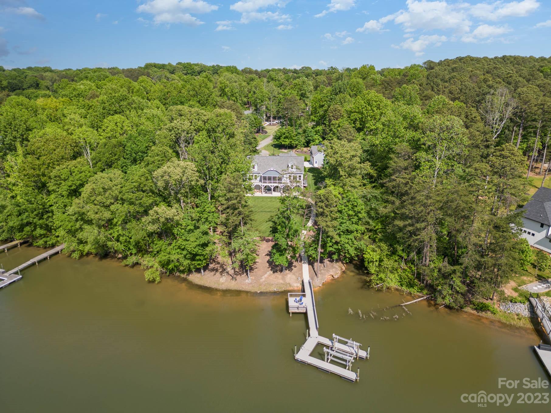 Amandine - Residential