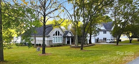 290 Blucher Circle Lake Wylie SC 29710