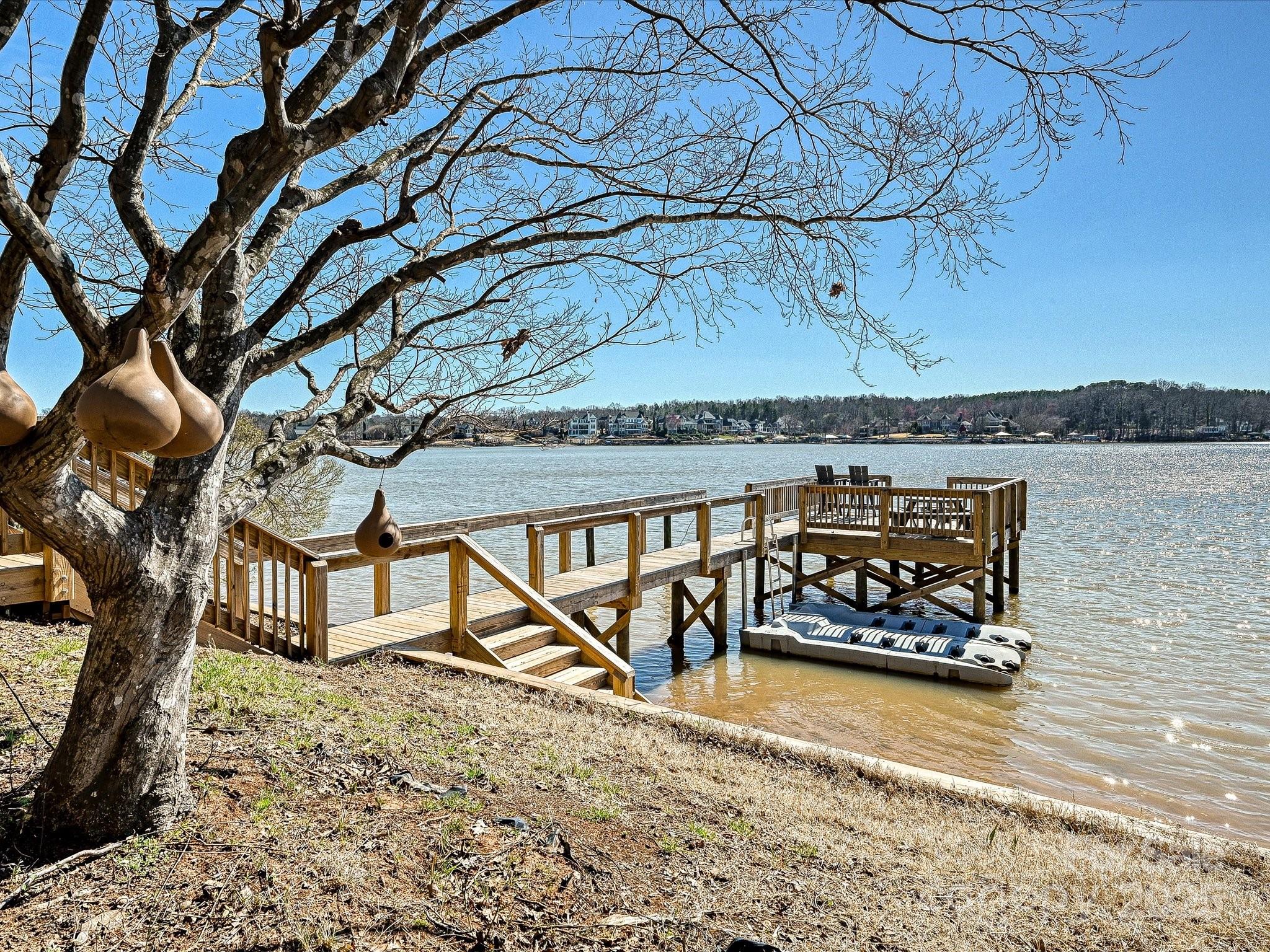 Tega Cay - Residential