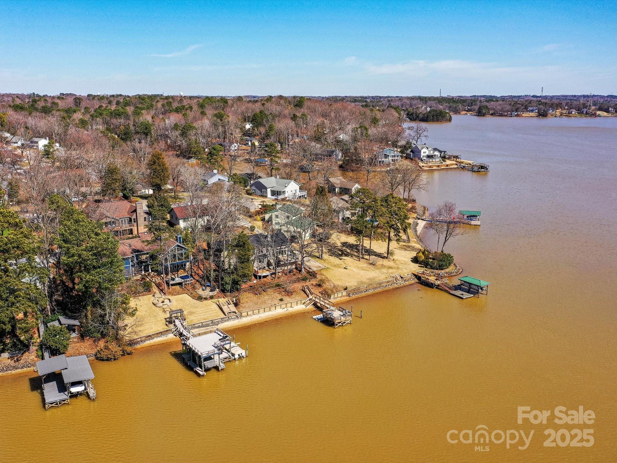 Tega Cay - Residential