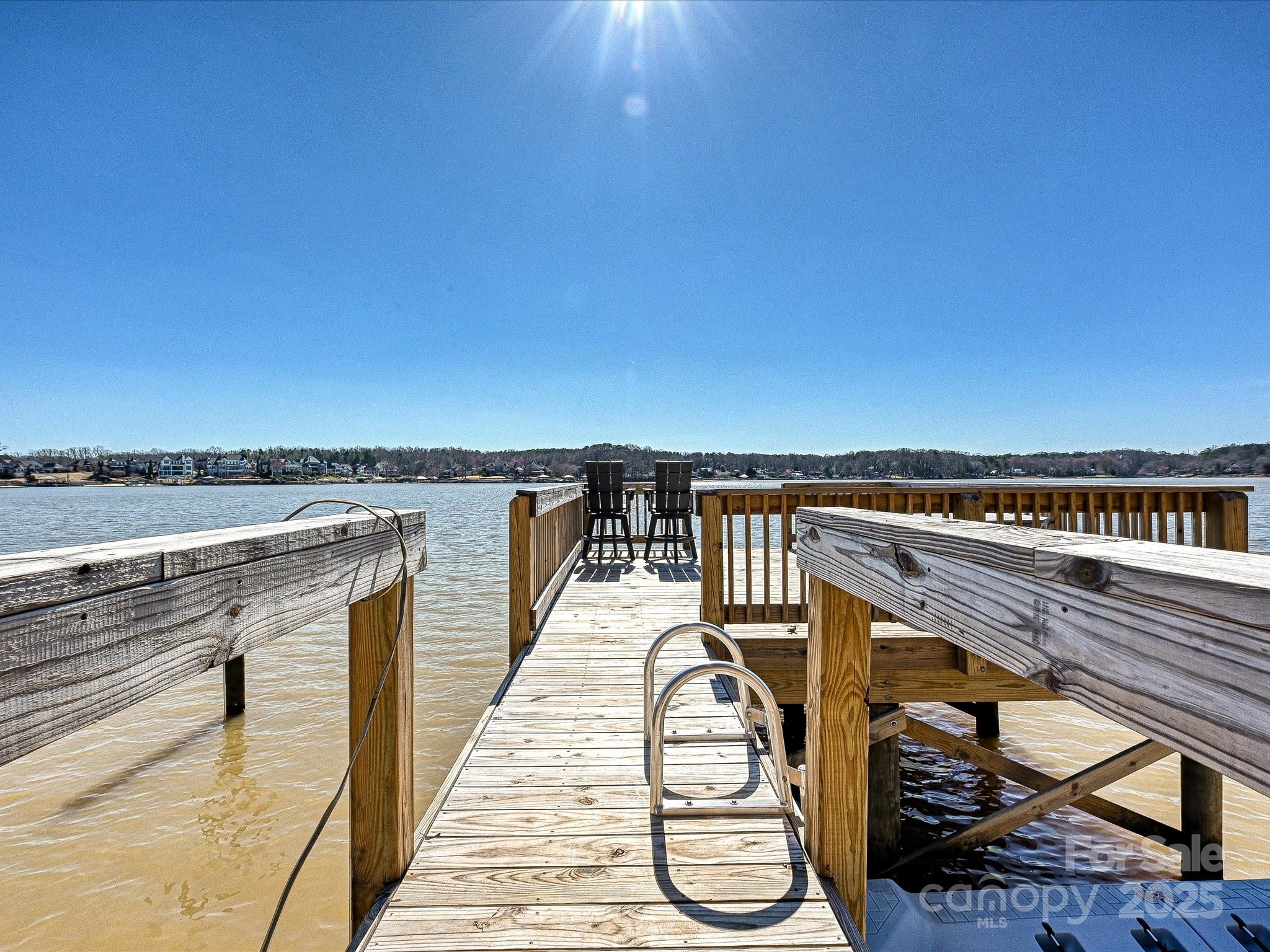 Tega Cay - Residential