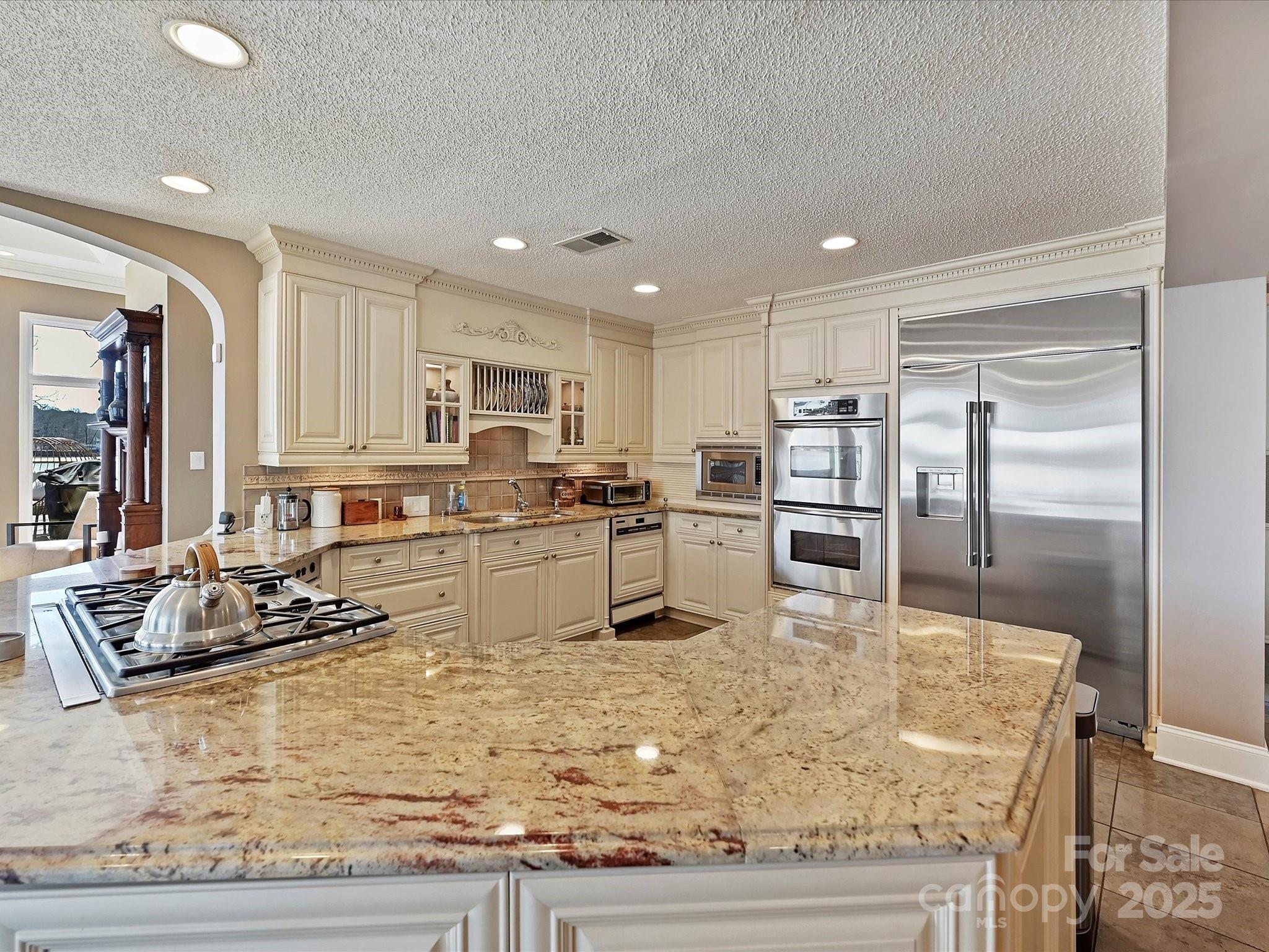 Tega Cay - Residential