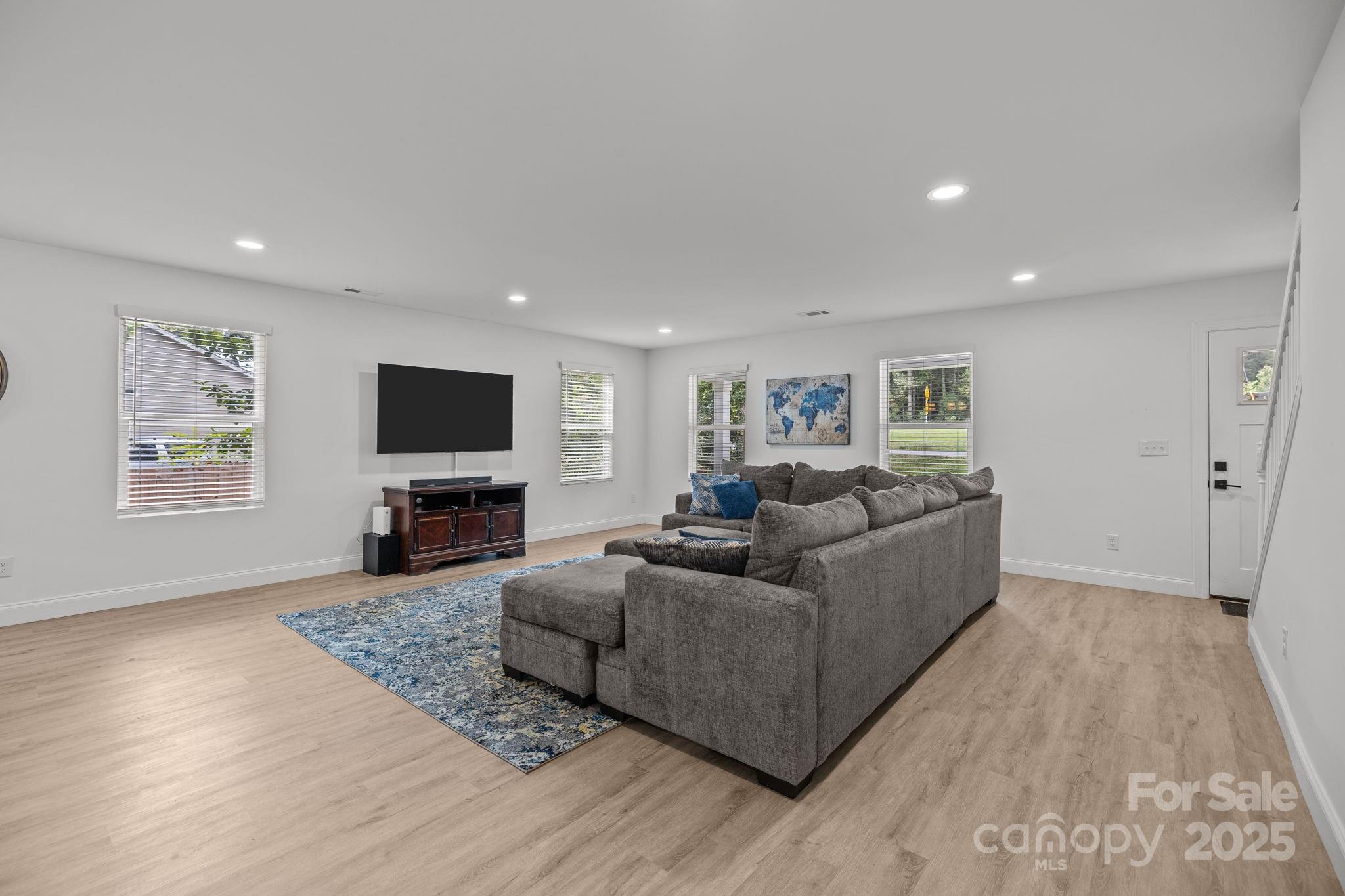 1100 Jenkins Drive