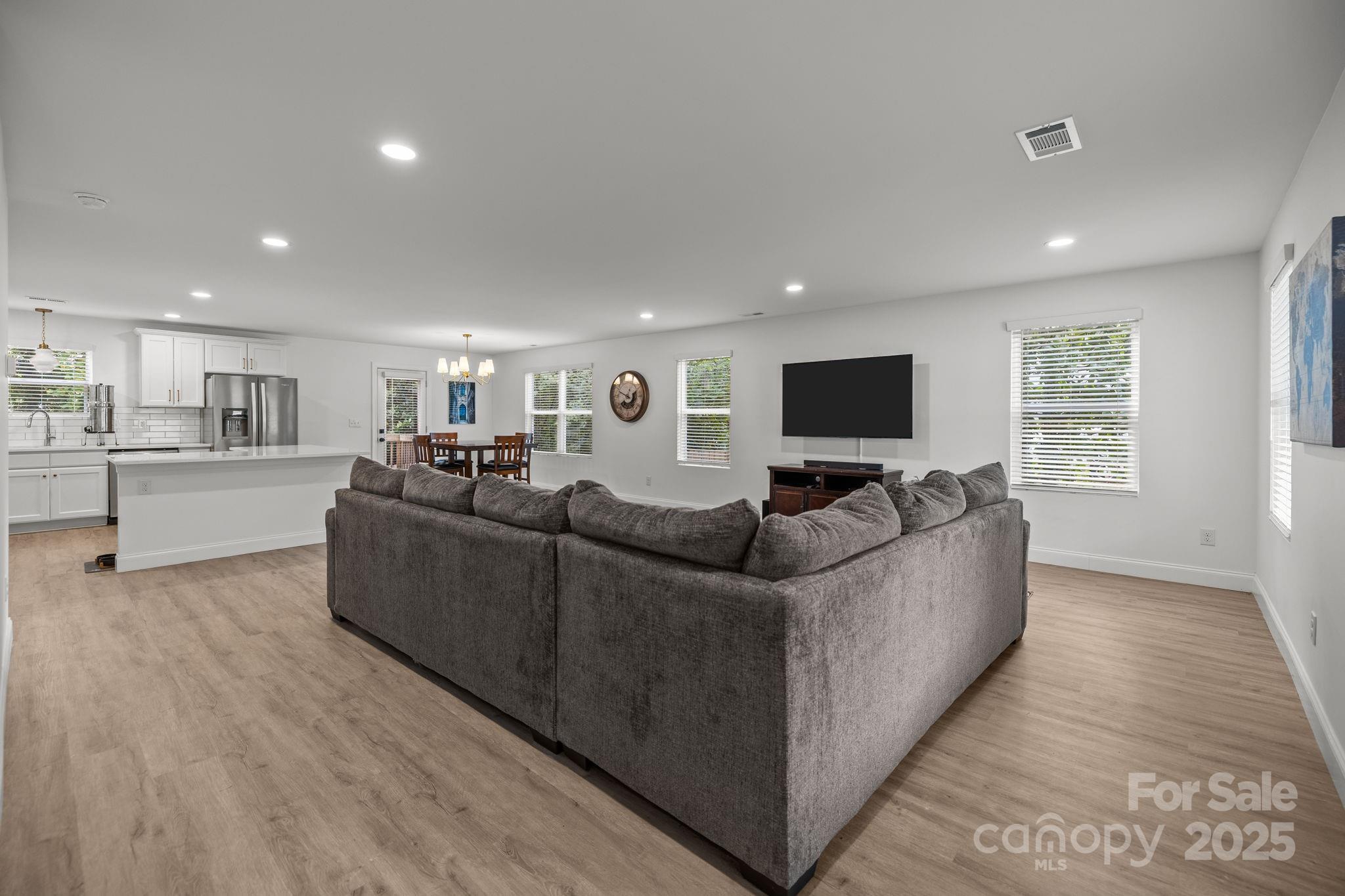 1100 Jenkins Drive