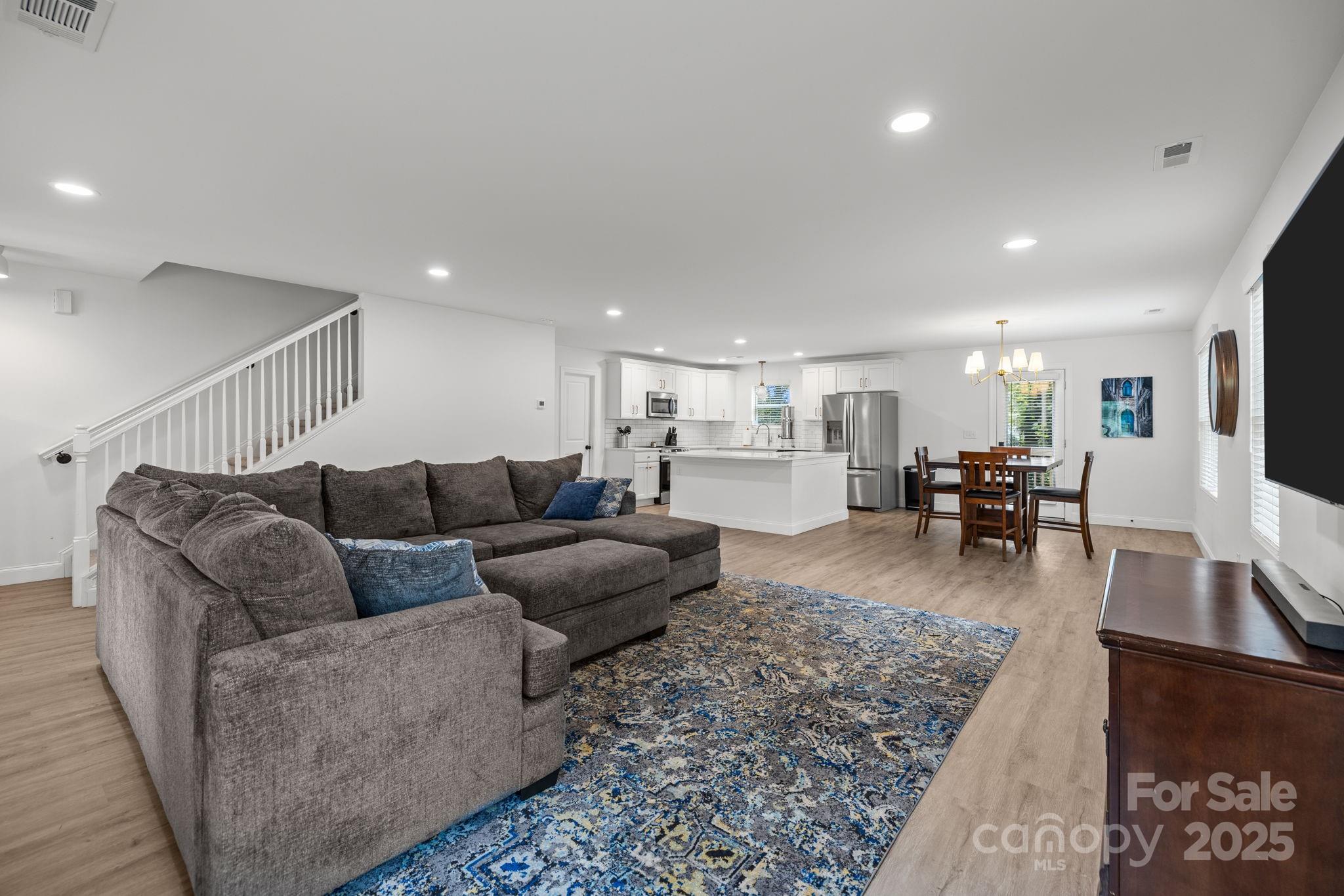 1100 Jenkins Drive