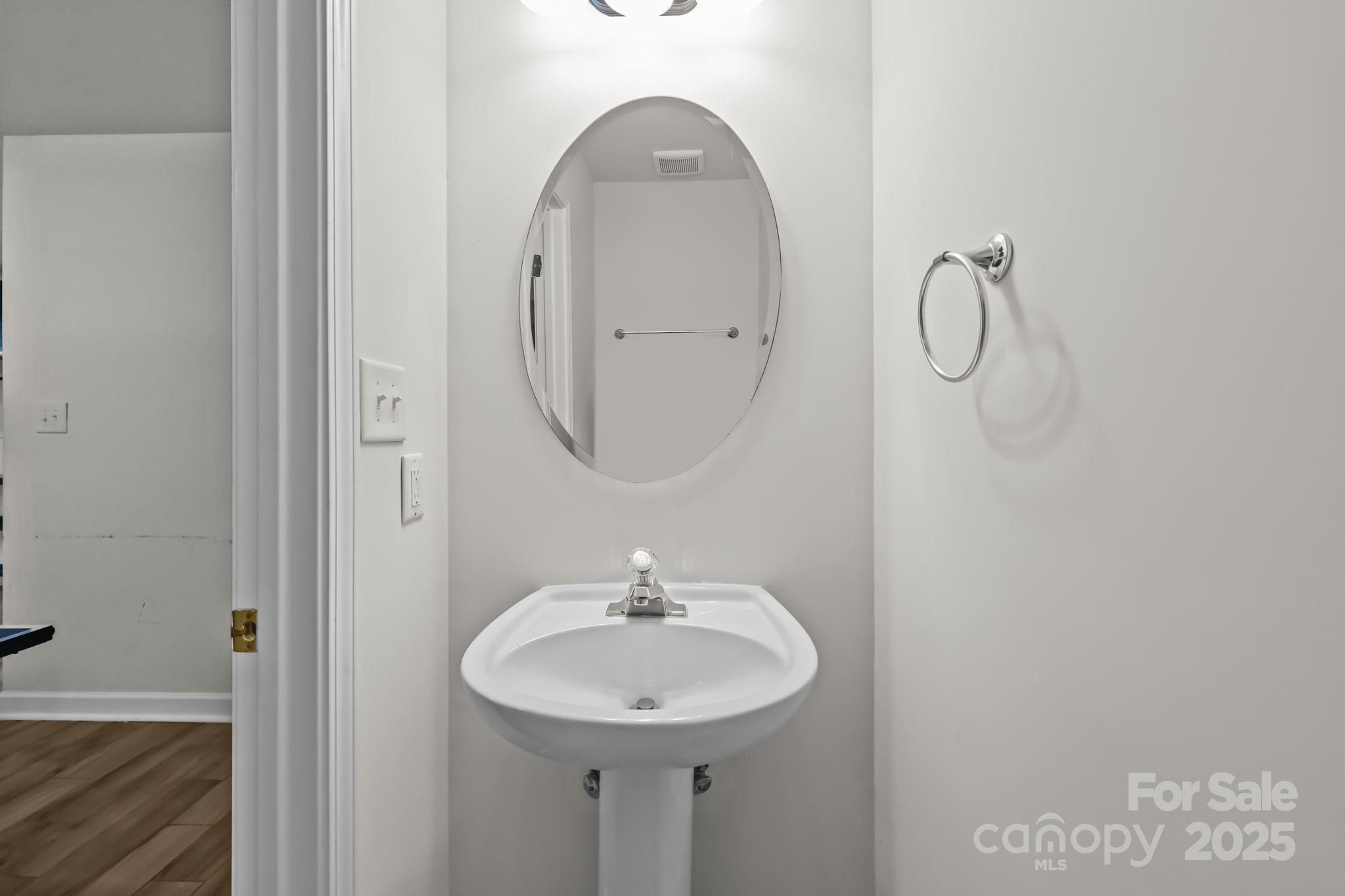 N.B. Robinson - Residential