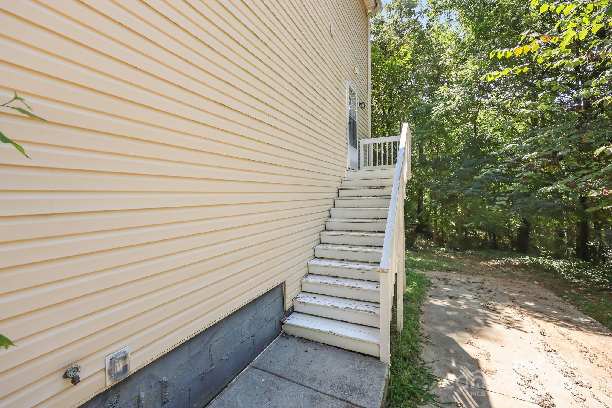 N.B. Robinson - Residential