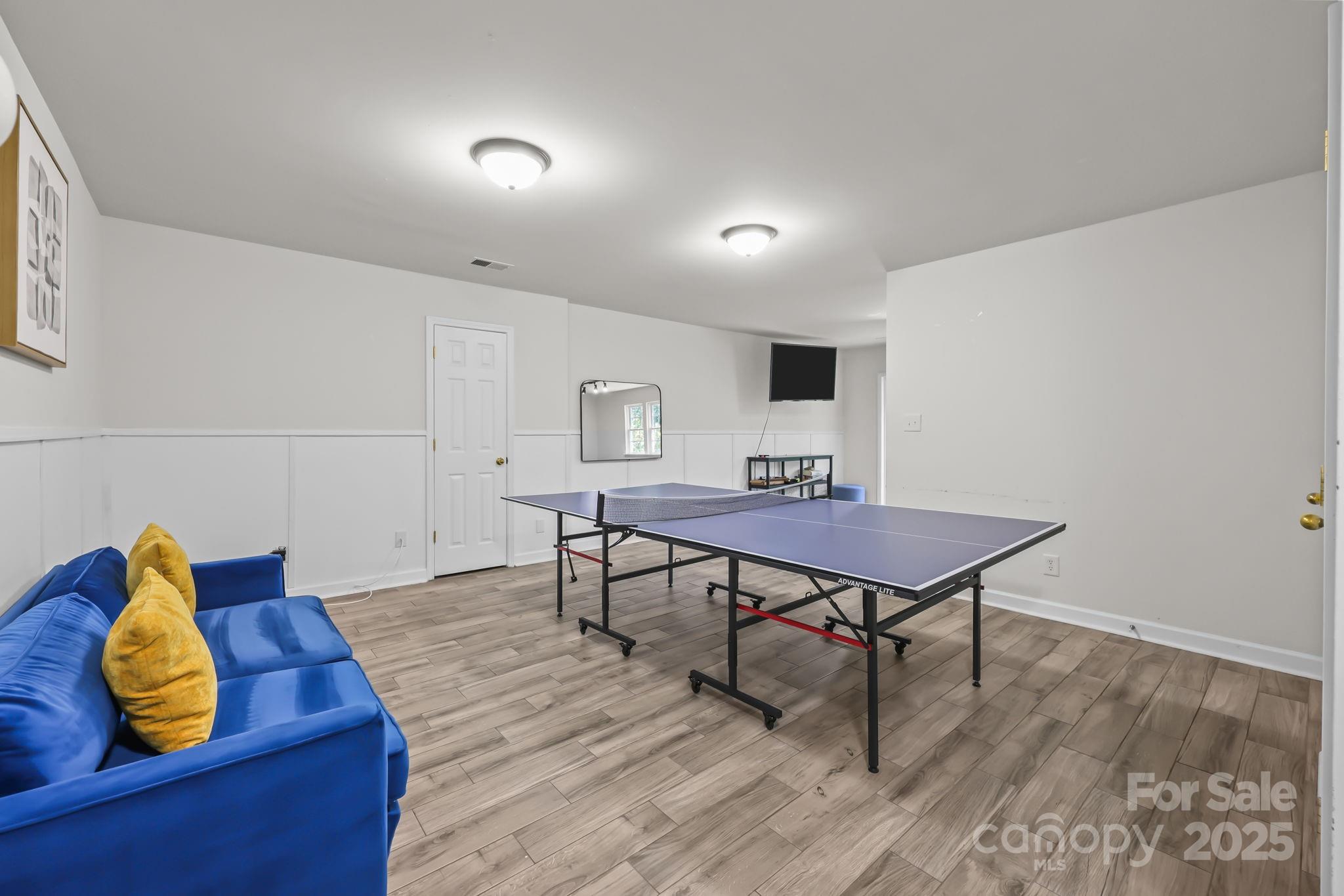 N.B. Robinson - Residential