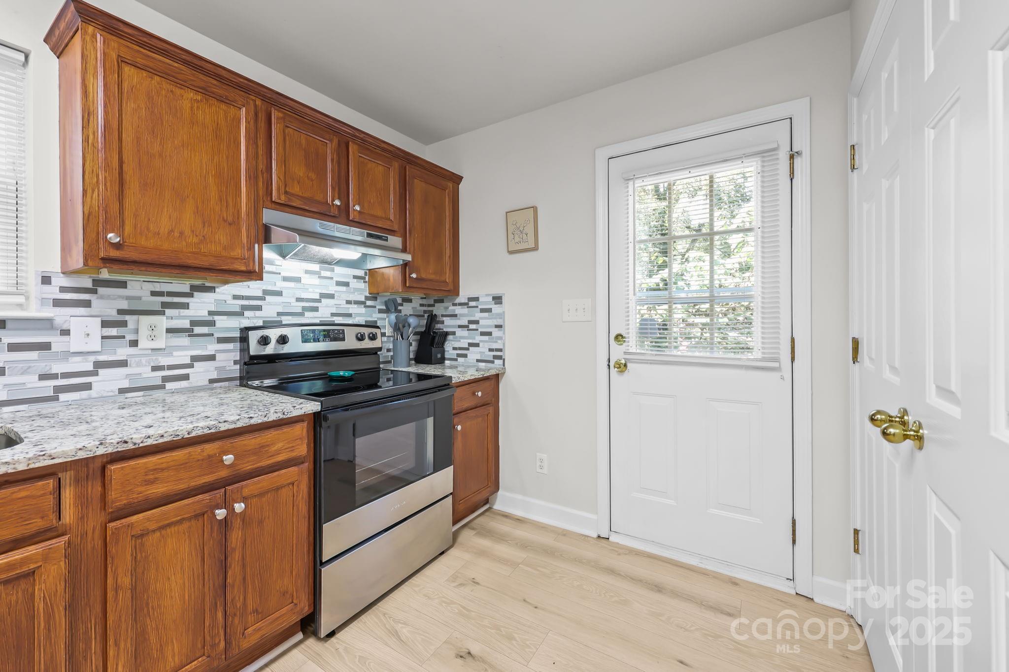 N.B. Robinson - Residential