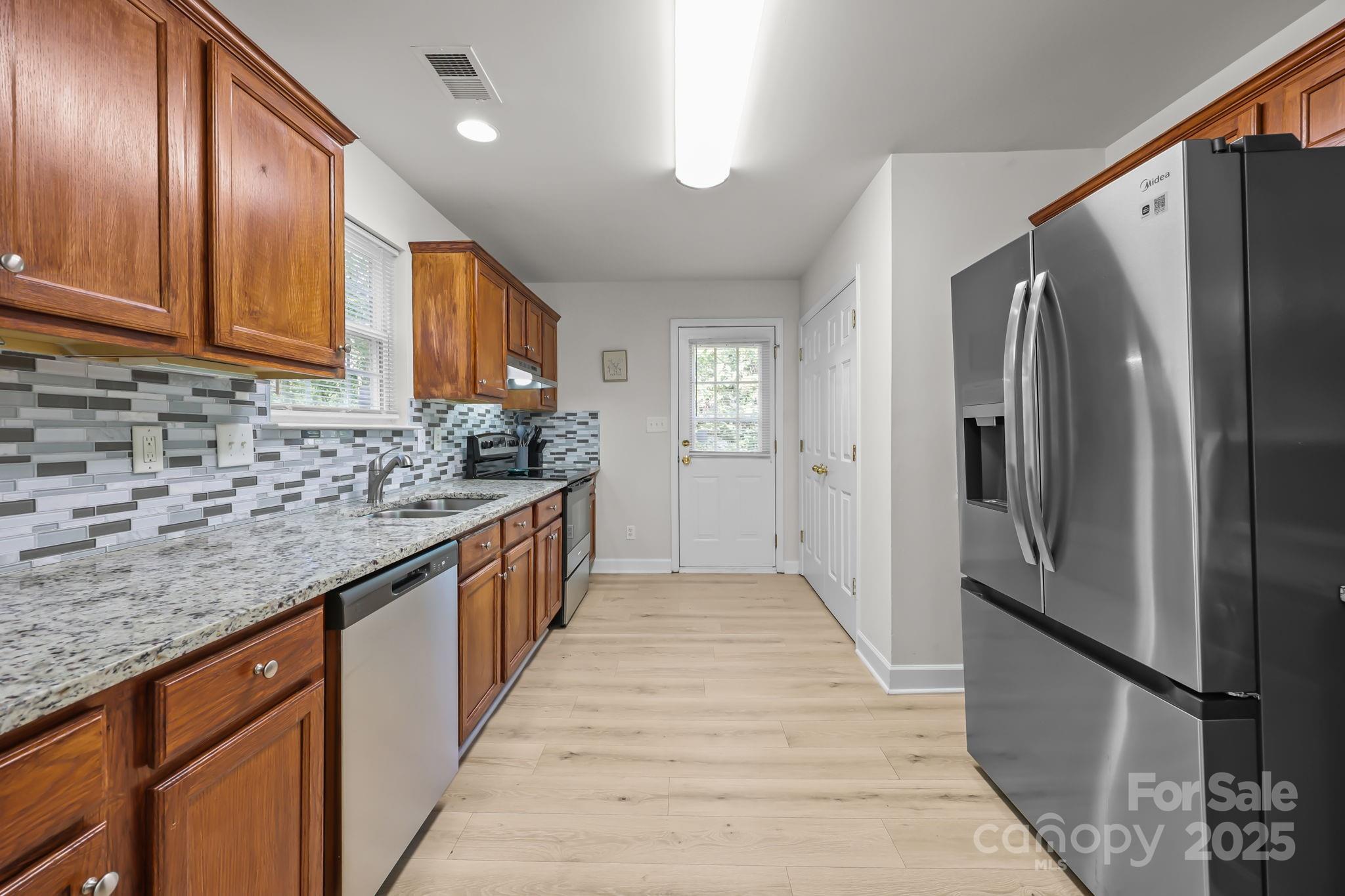 N.B. Robinson - Residential