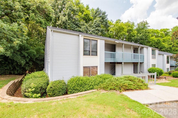 11064 HARROWFIELD RD, CHARLOTTE, NC 28226 - Image 1bc526bb48941d56dfc8ce0416016357/458739637
