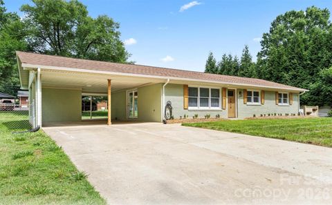 Photo of 2910 Floral Drive, Albemarle, NC 28001 (MLS # 4390056)