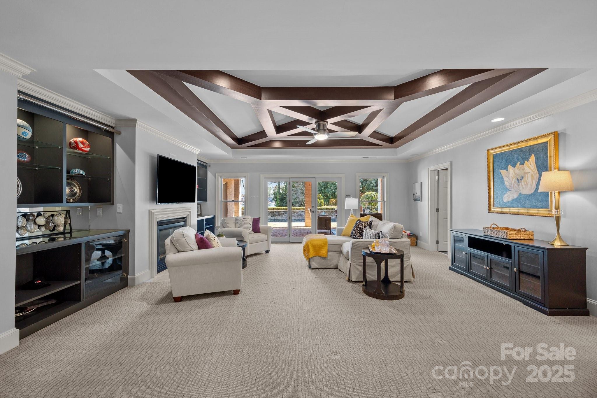 The Peninsula - Residential