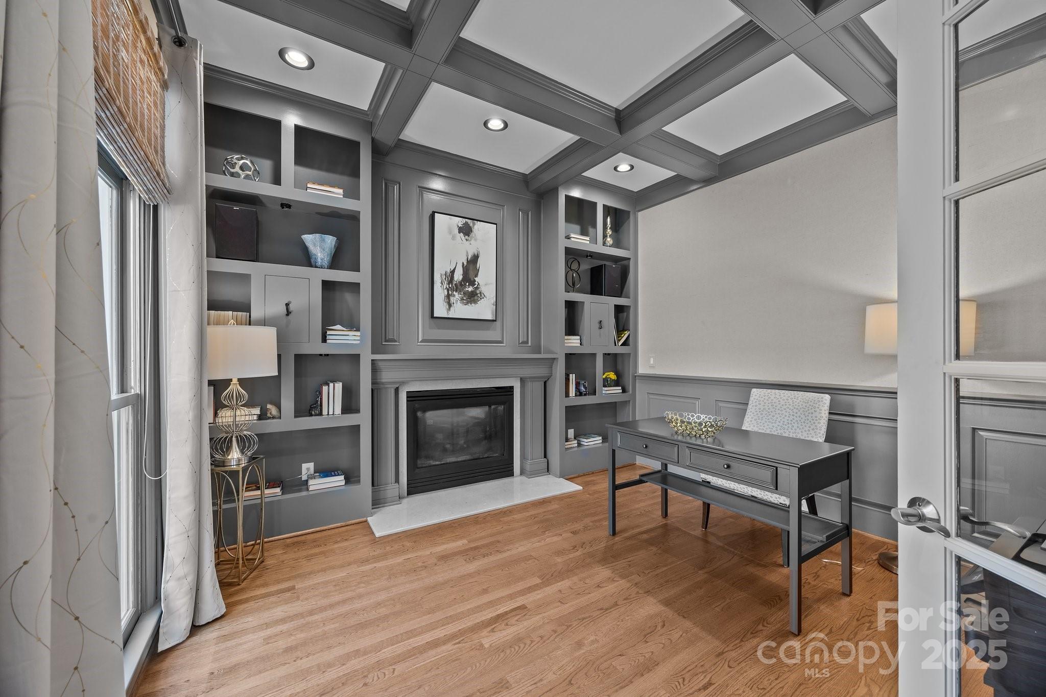 The Peninsula - Residential