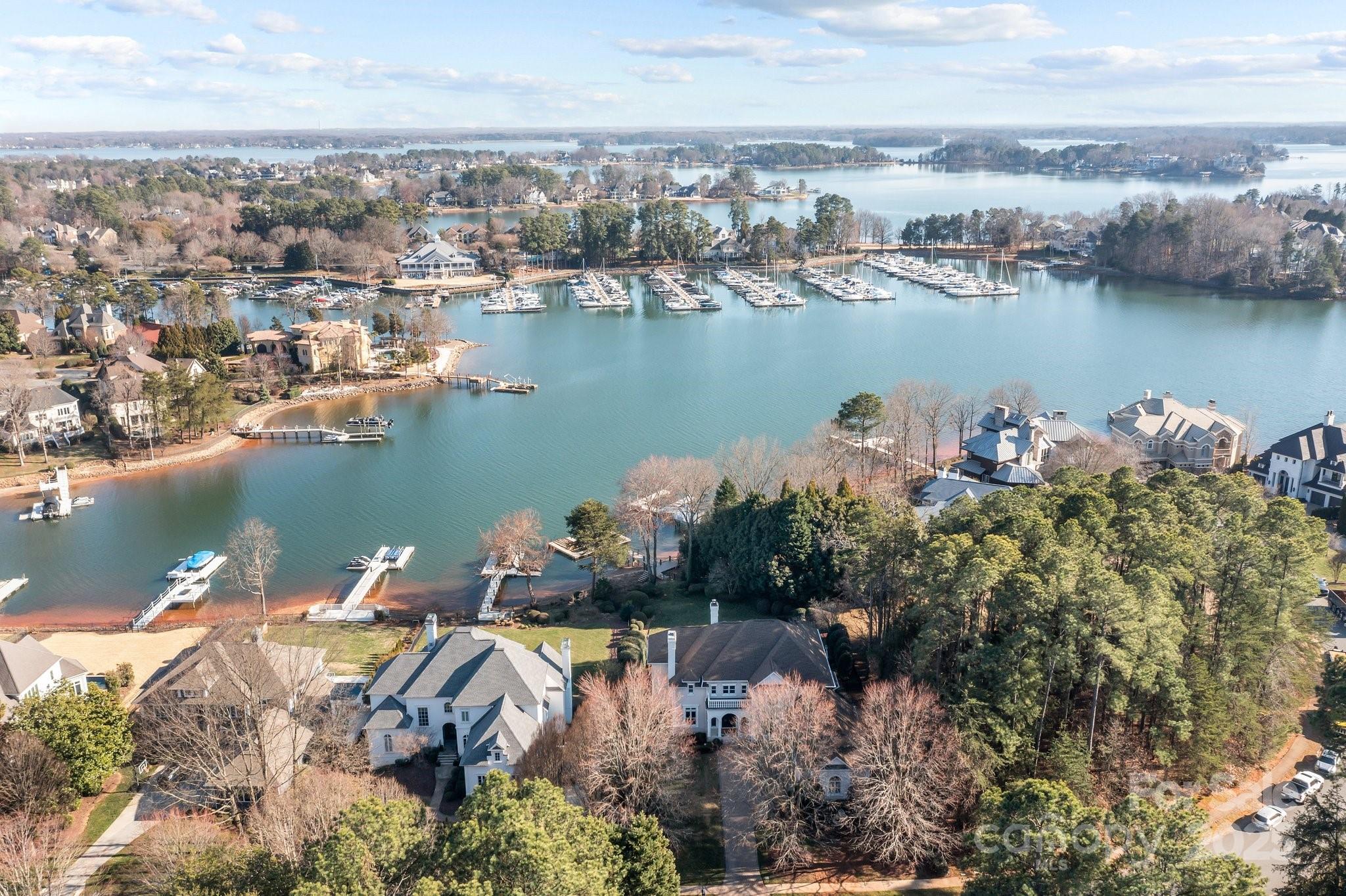 The Peninsula - Residential