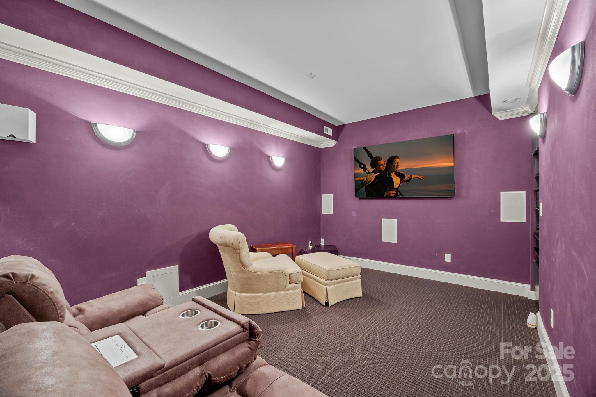 The Peninsula - Residential