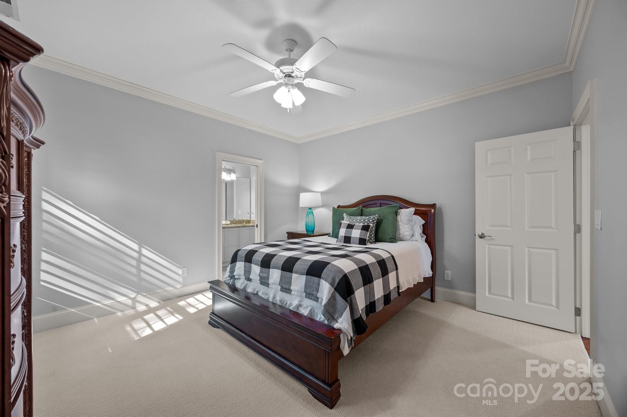 The Peninsula - Residential