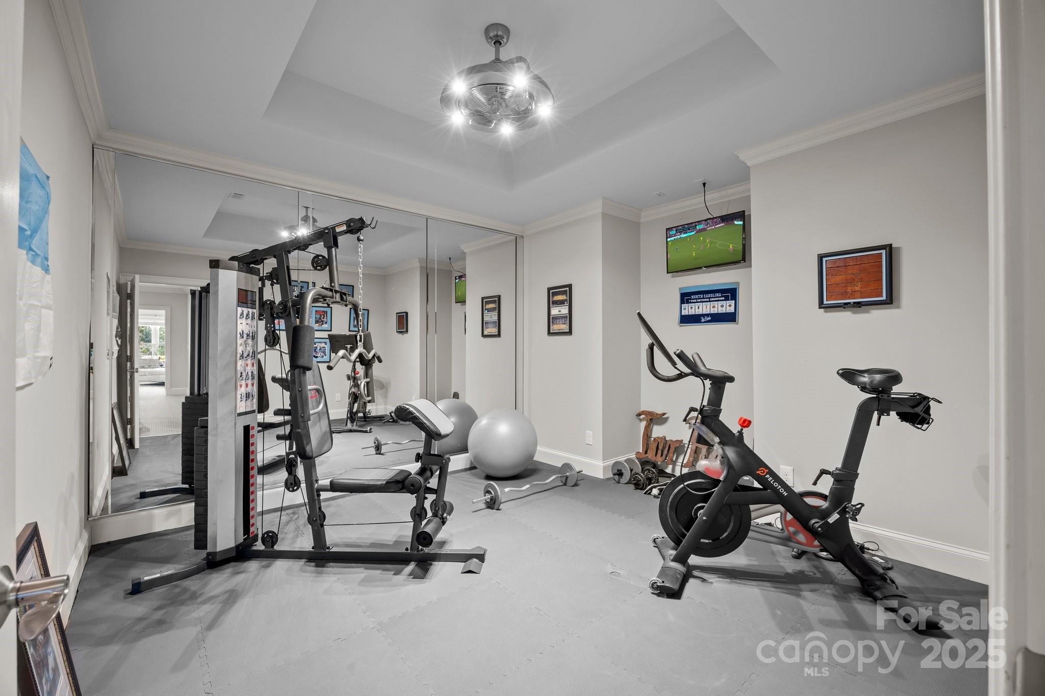 The Peninsula - Residential