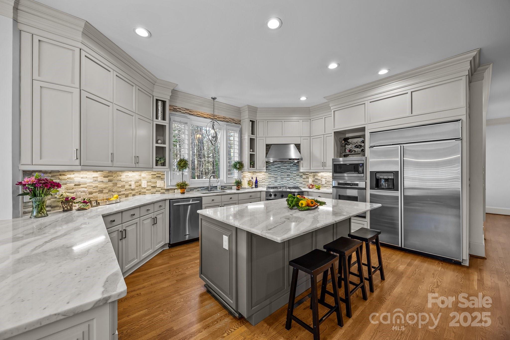 The Peninsula - Residential