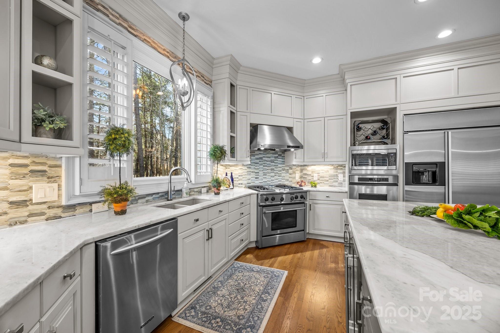 The Peninsula - Residential