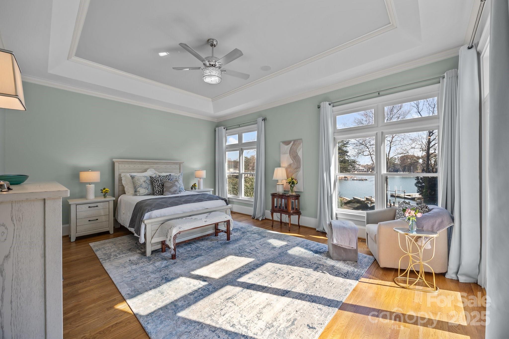 The Peninsula - Residential