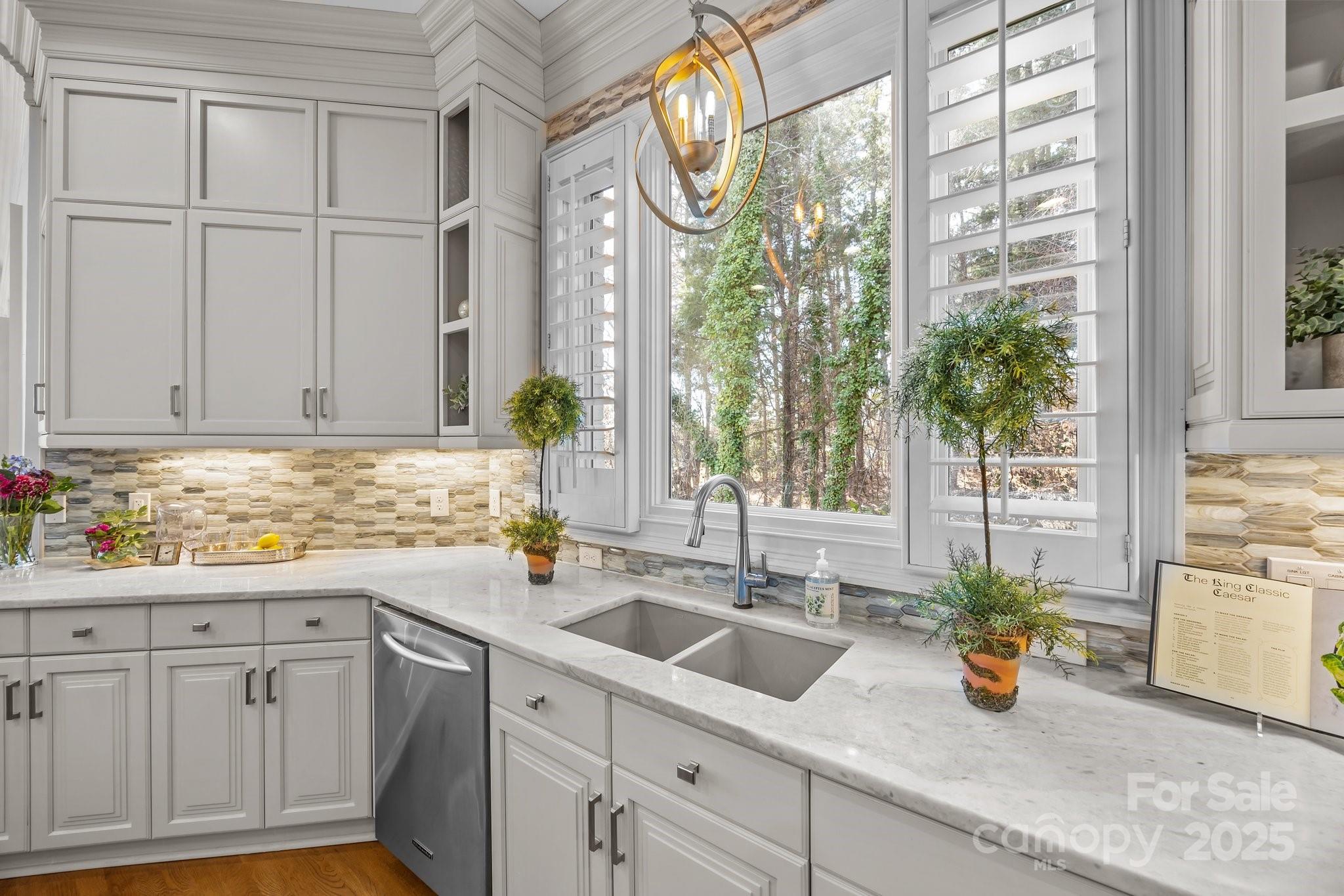 The Peninsula - Residential