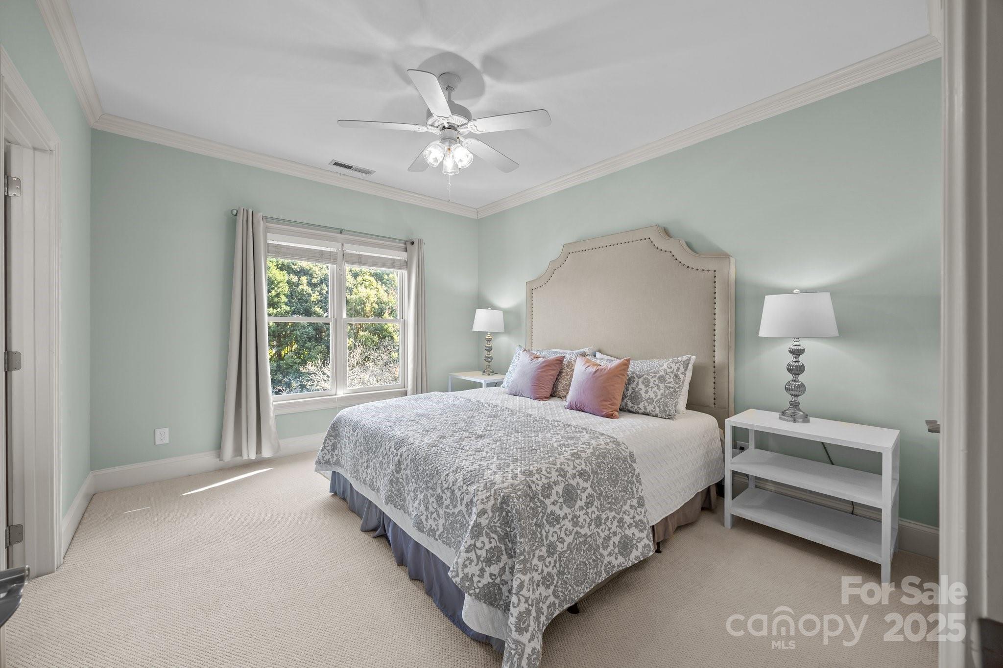 The Peninsula - Residential