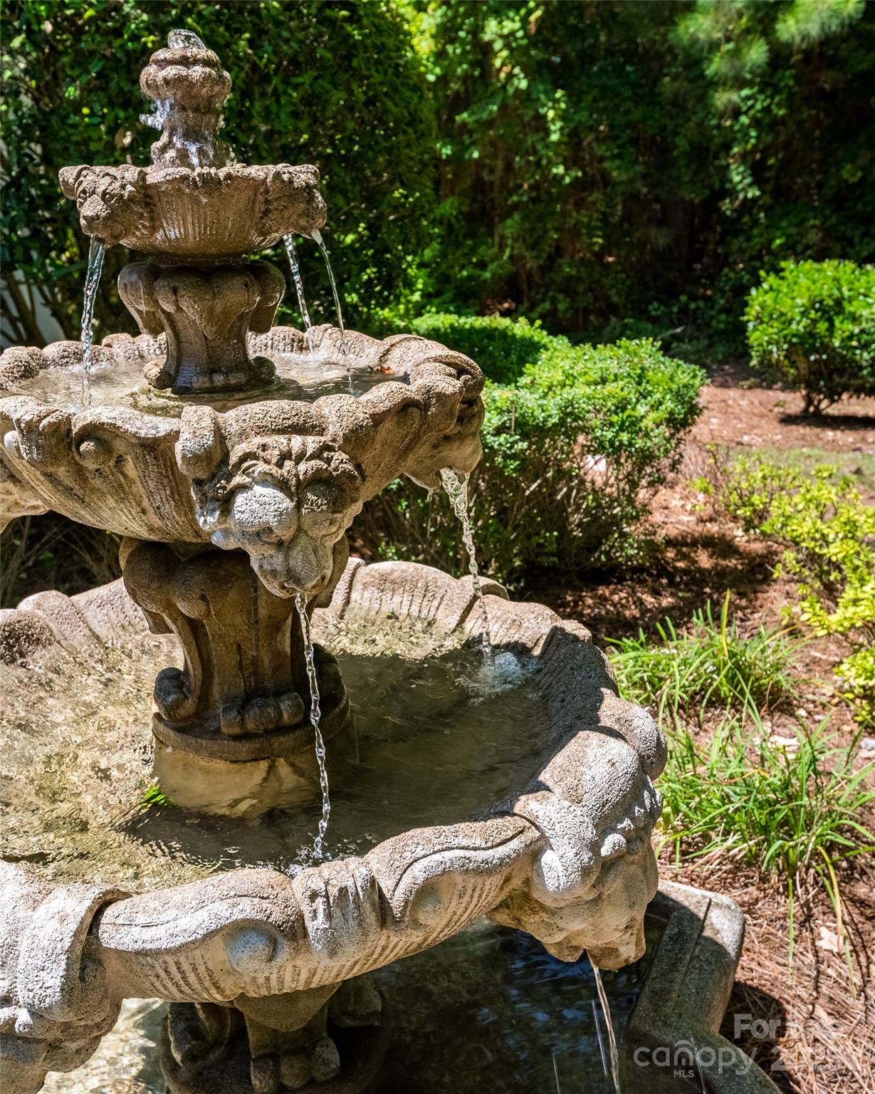 The Peninsula - Residential