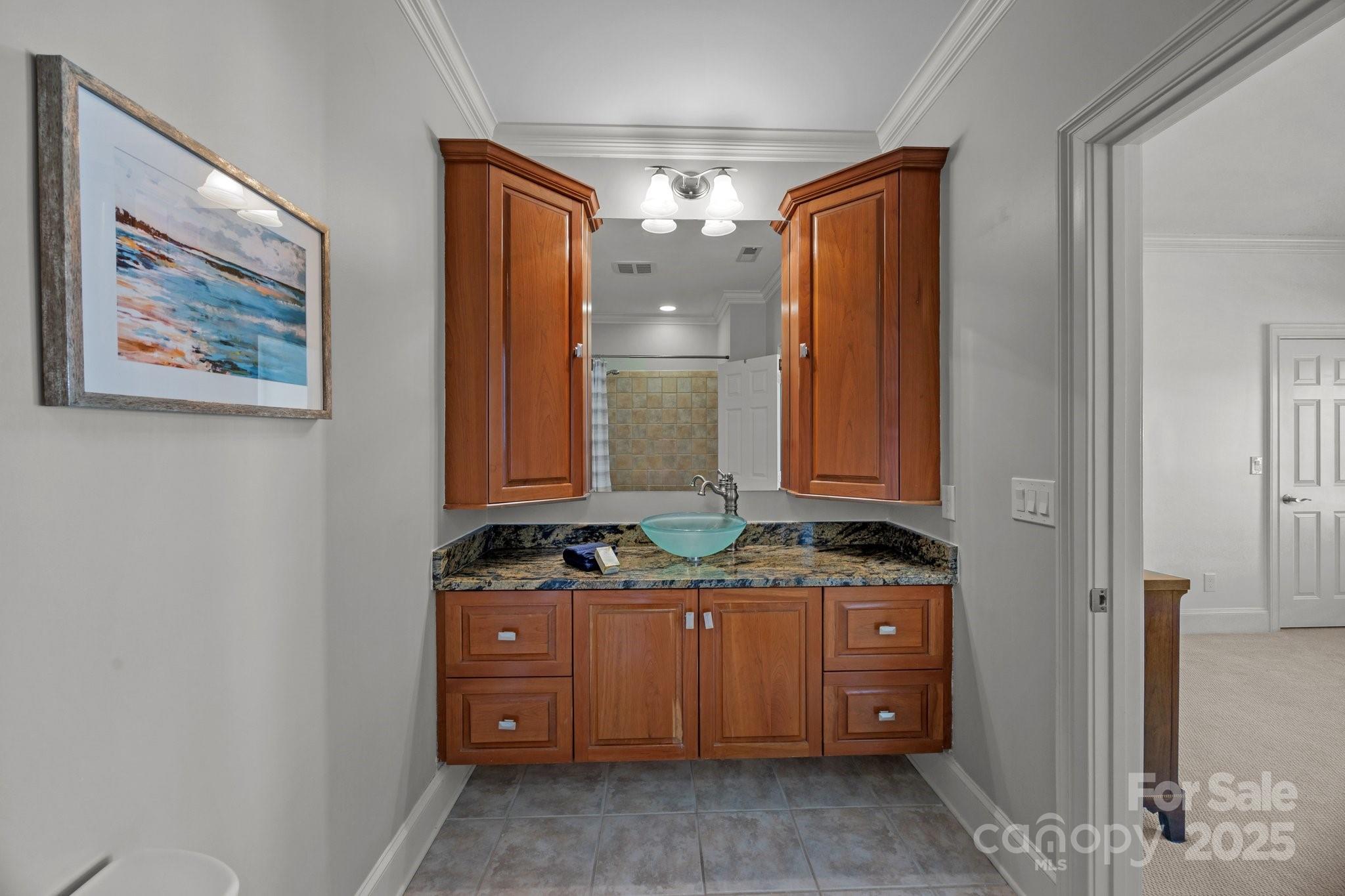 The Peninsula - Residential