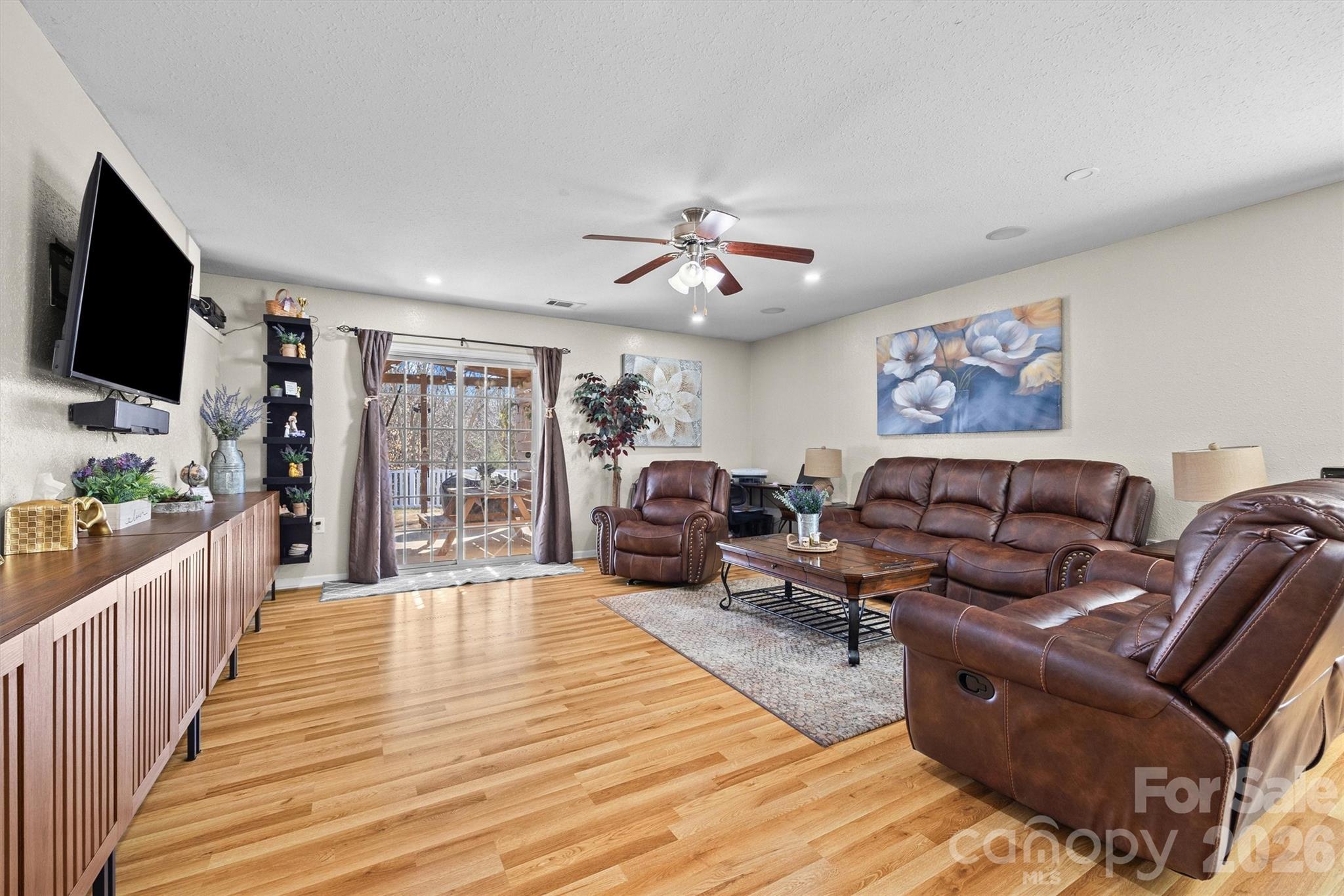 Reid Pointe - Residential