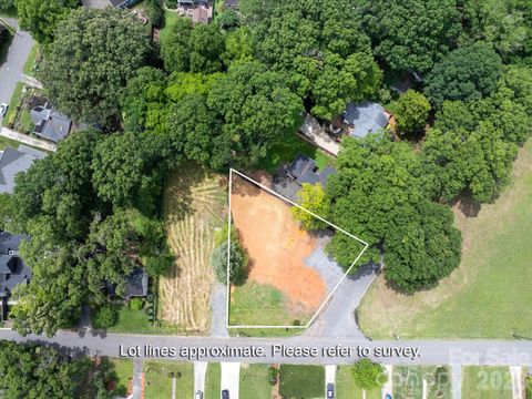 Photo of 2000 Stratford Avenue, Charlotte, NC 28205 (MLS # 4359574)