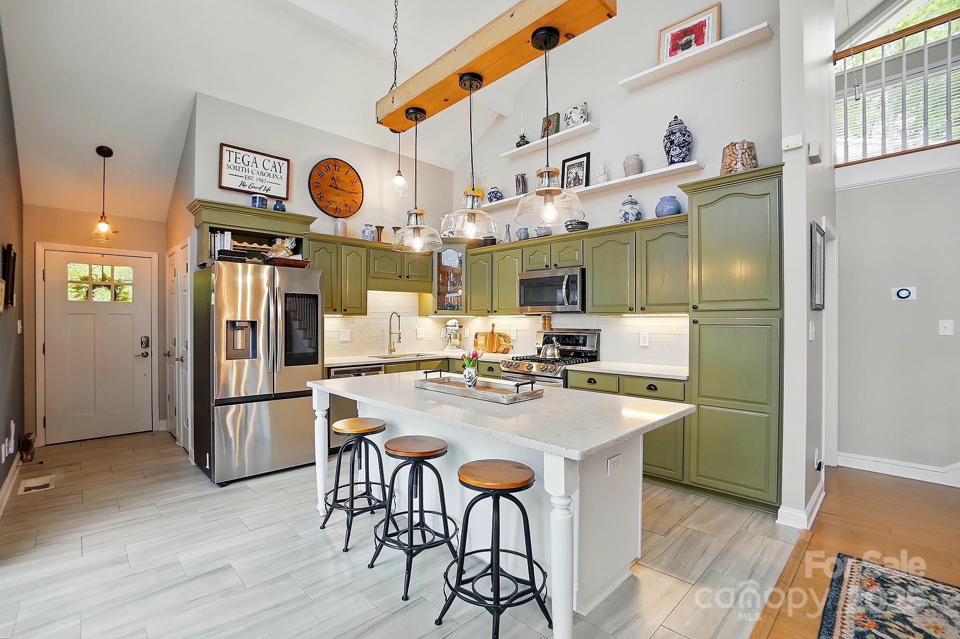 Tega Cay - Residential