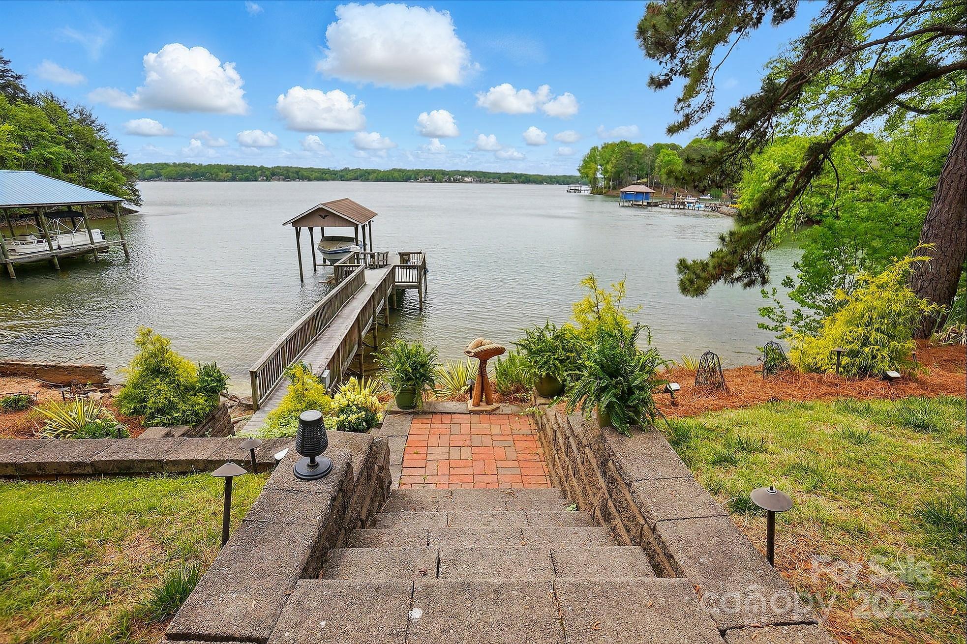 Tega Cay - Residential