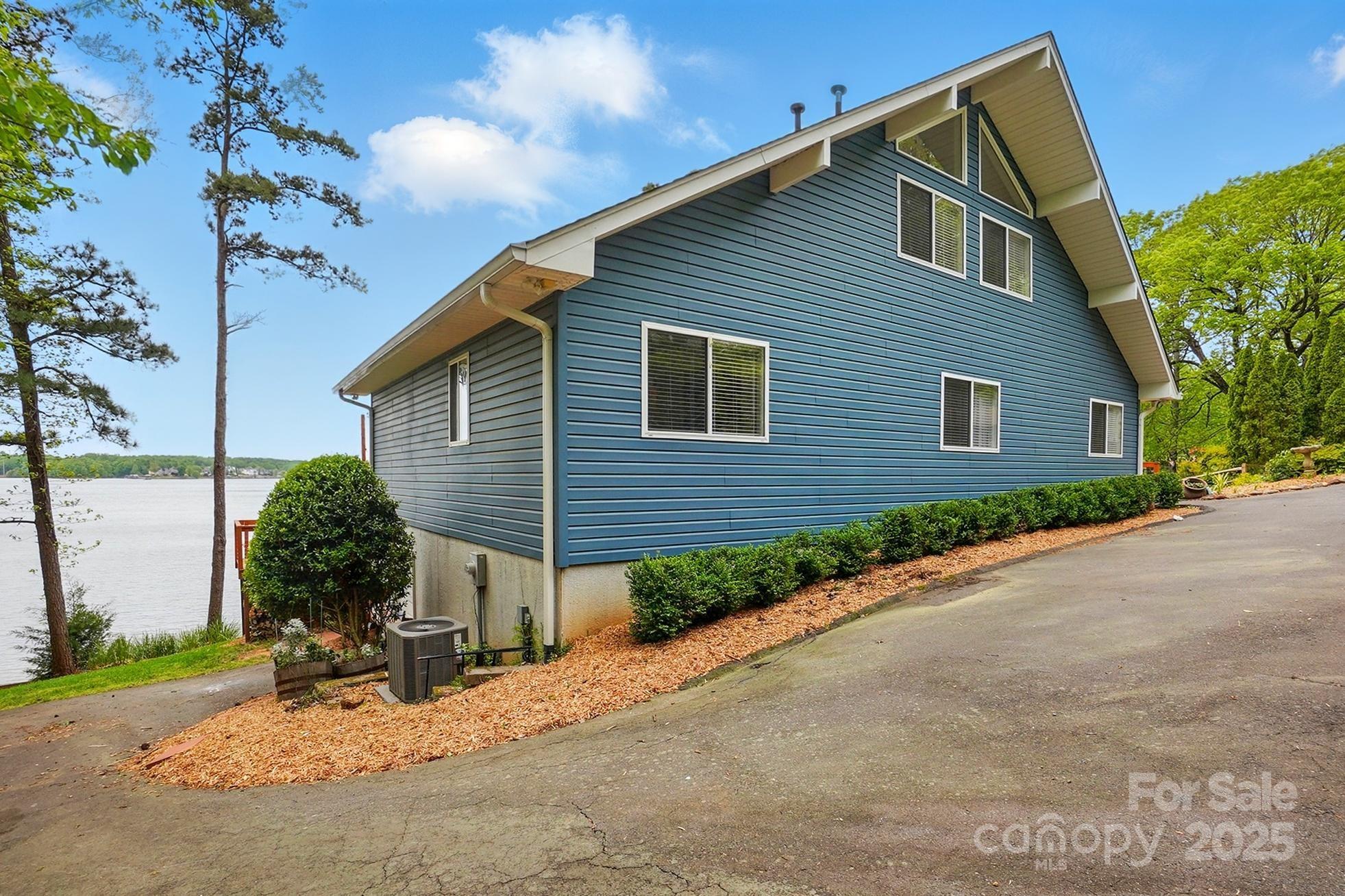 Tega Cay - Residential