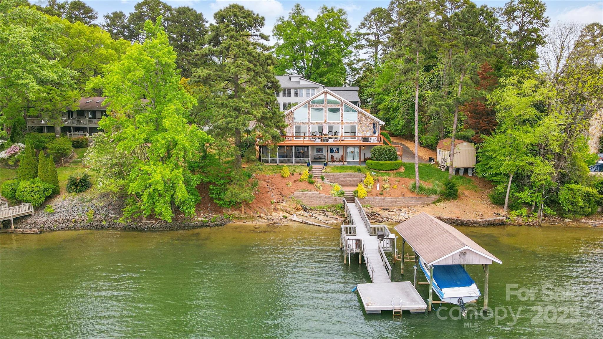 1095 Palmyra Drive