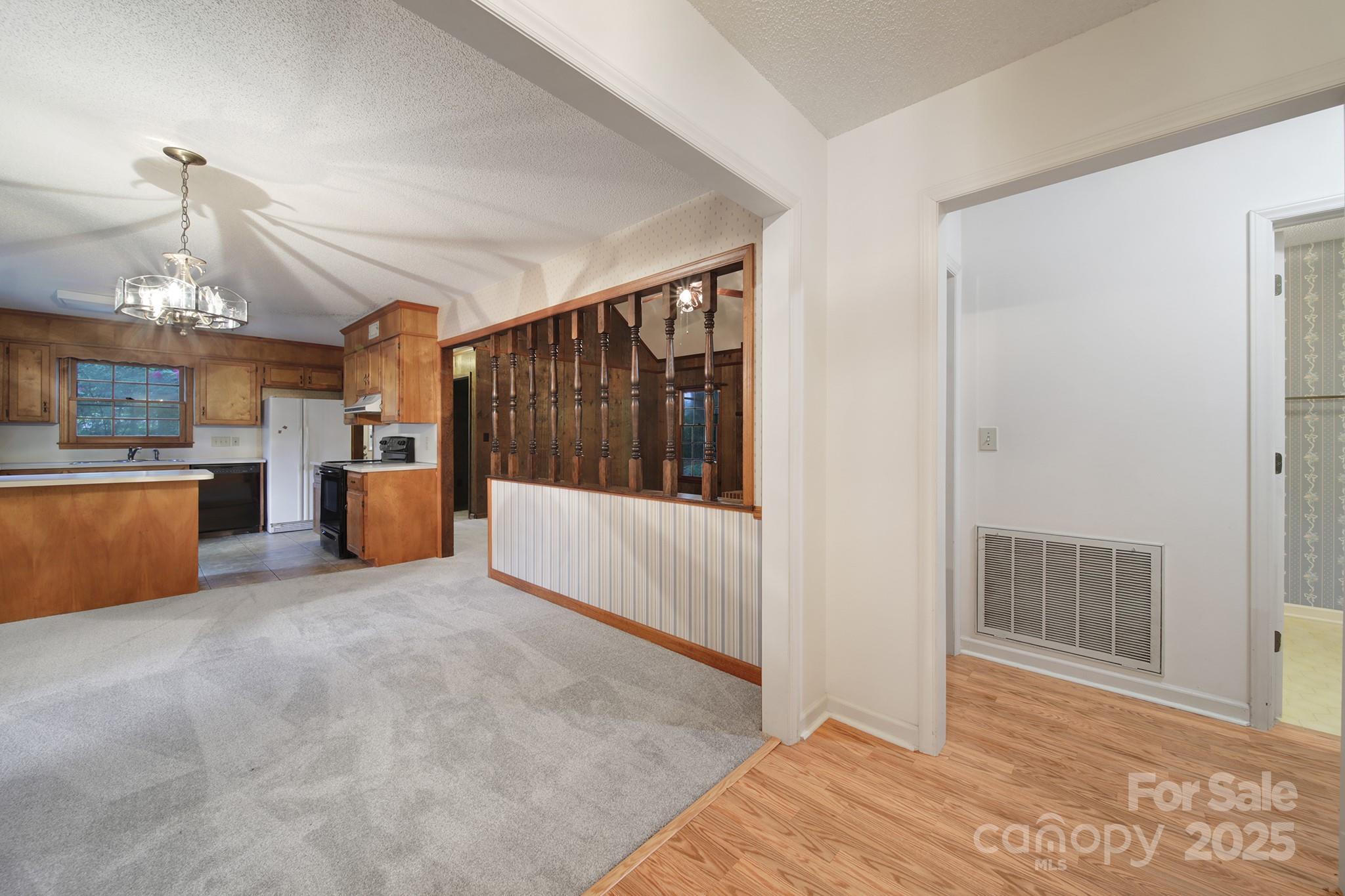 1947 Fairhill Circle