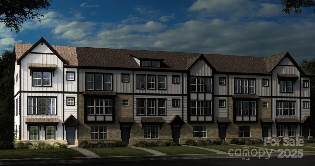 2011 Hawksworth Lane