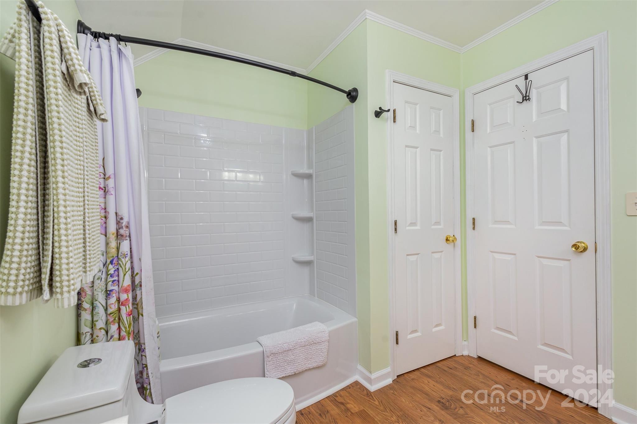 Forest Hills - Residential