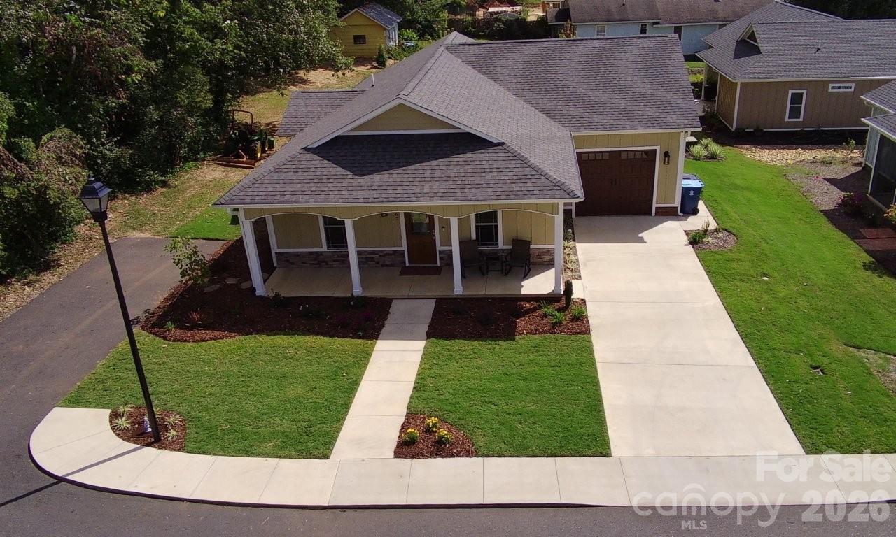 162 Red Oak Drive