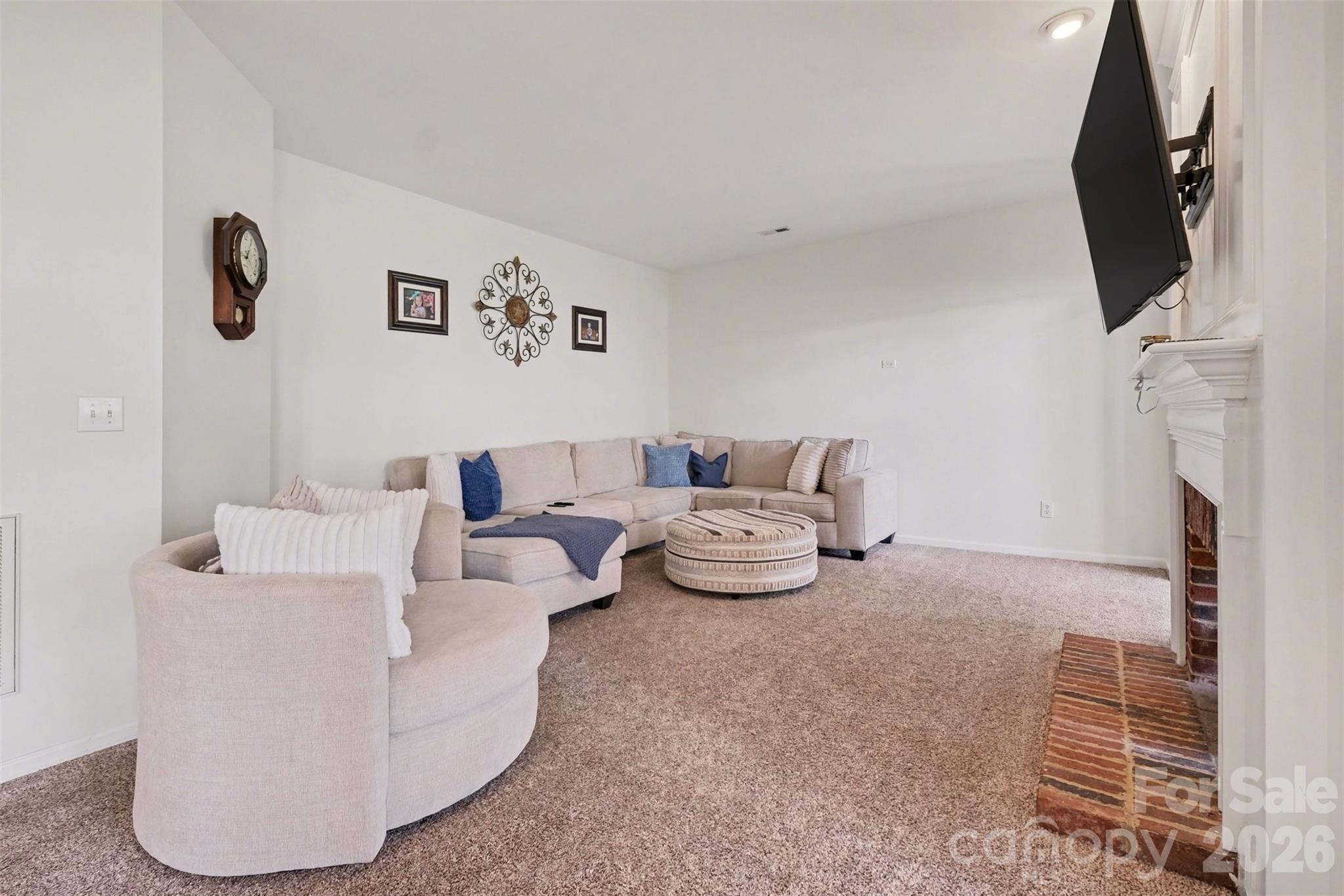 Knightsbridge - Residential