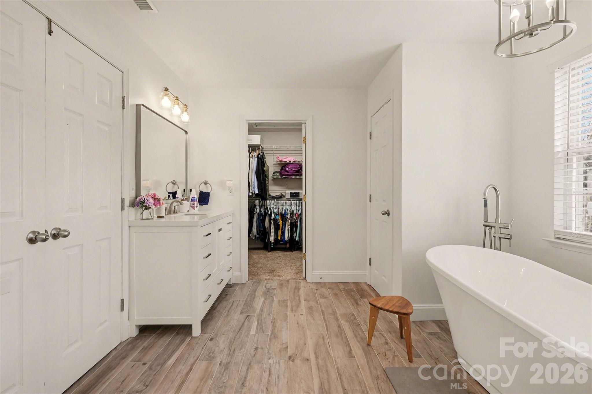 Knightsbridge - Residential