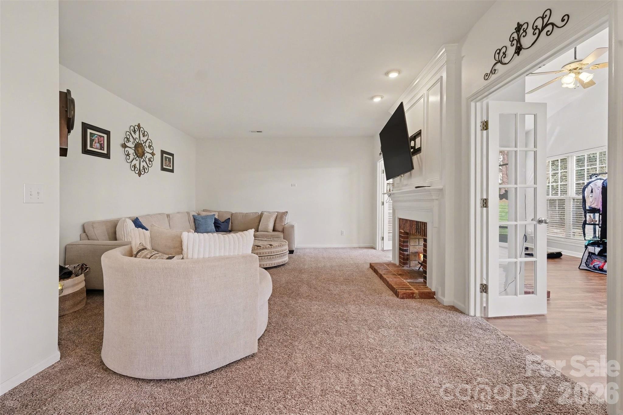 Knightsbridge - Residential