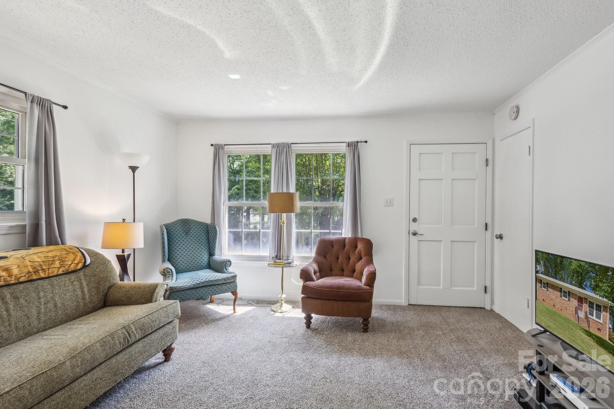 1975 Peace Road