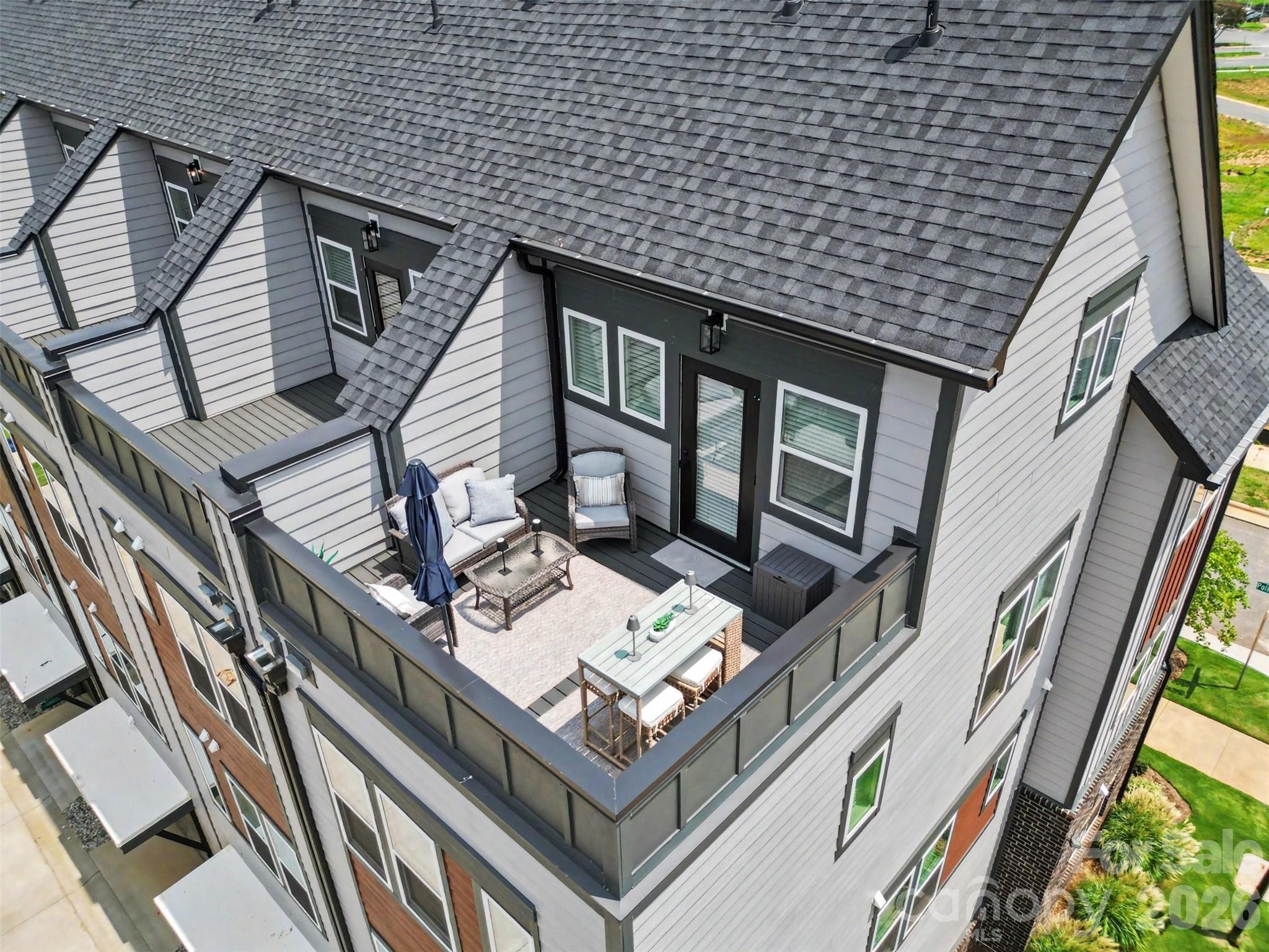 1607 Polk Street