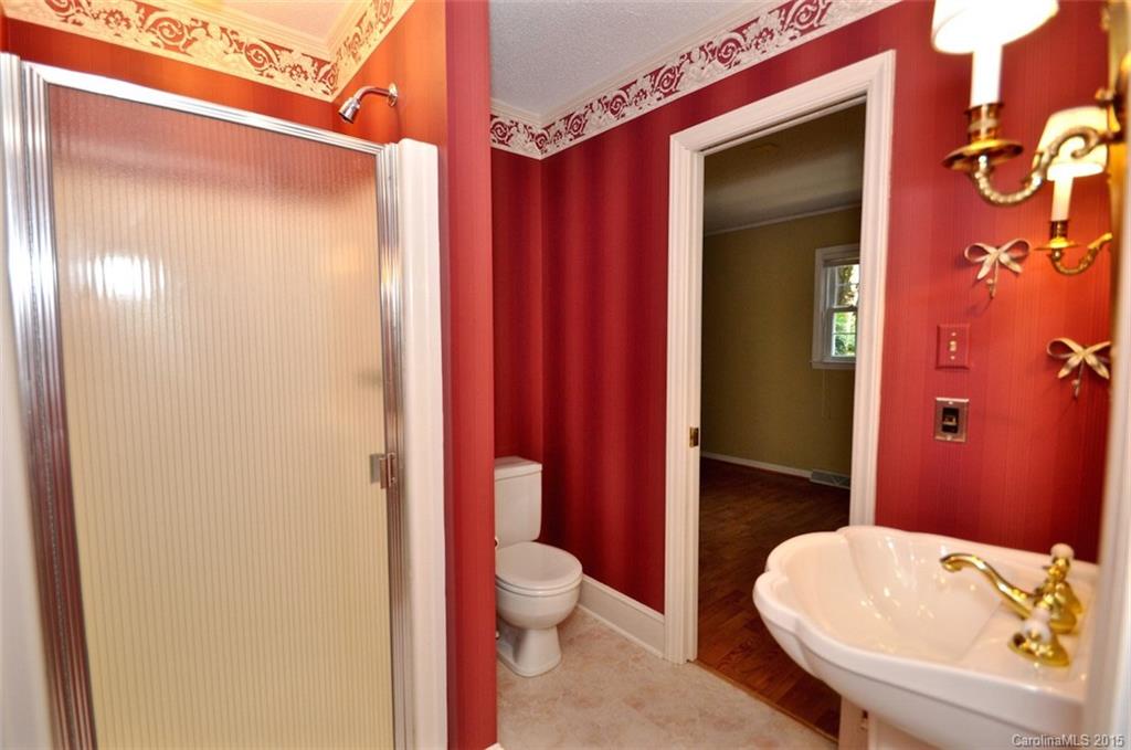 Lansdowne - Residential