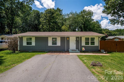 Photo of 531 Stilwell Oaks Circle, Charlotte, NC 28212 (MLS # 4413682)