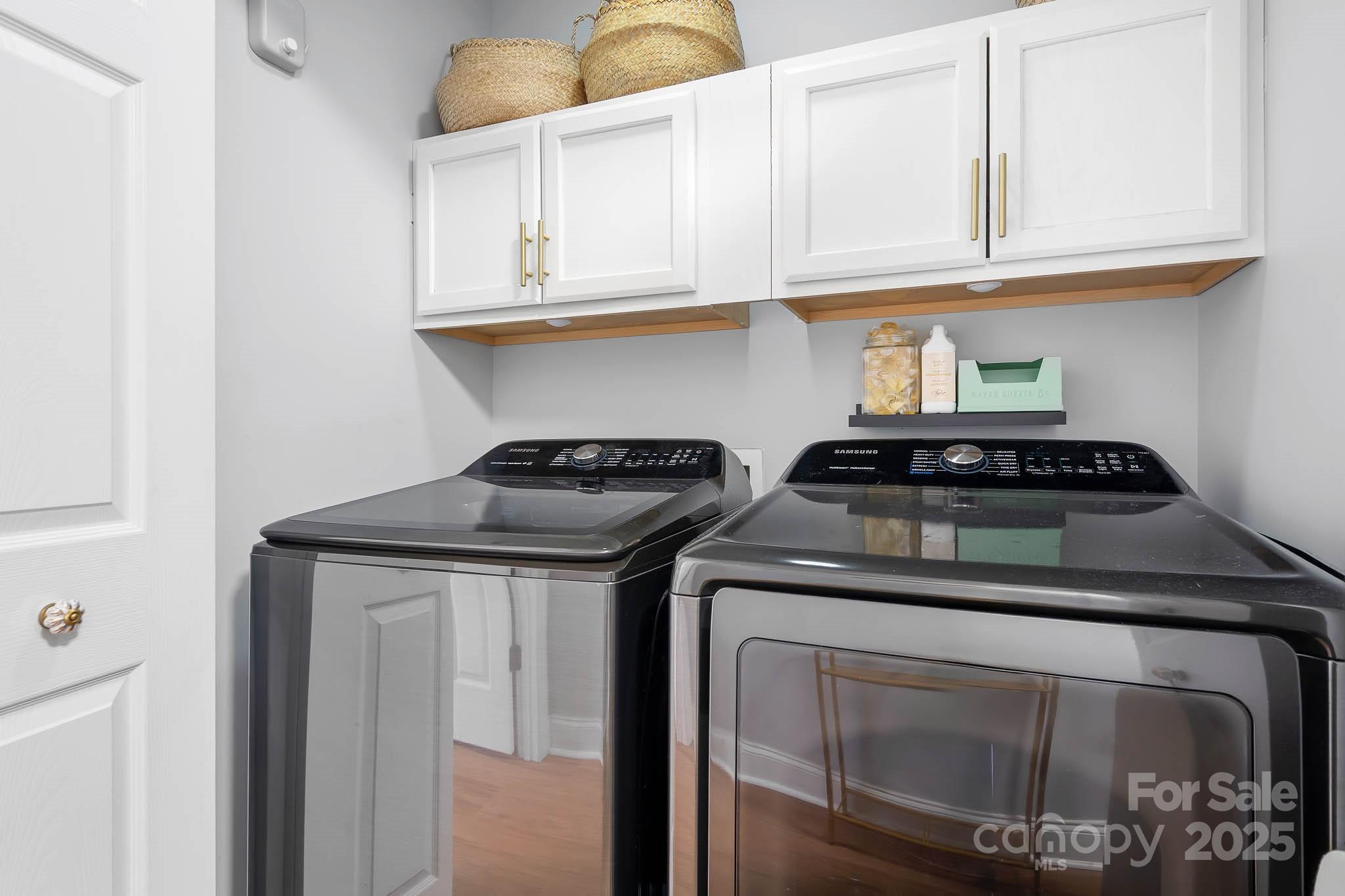 Sunridge Place - Residential