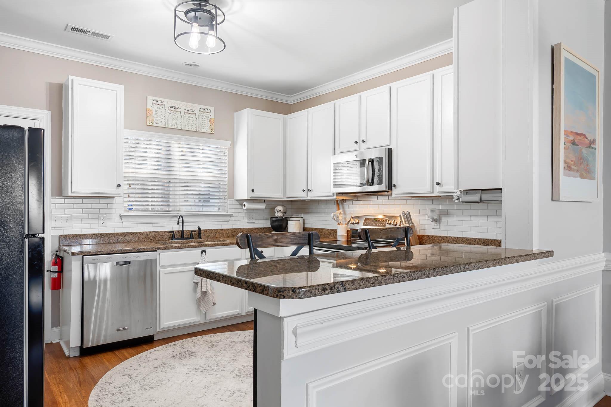 Sunridge Place - Residential