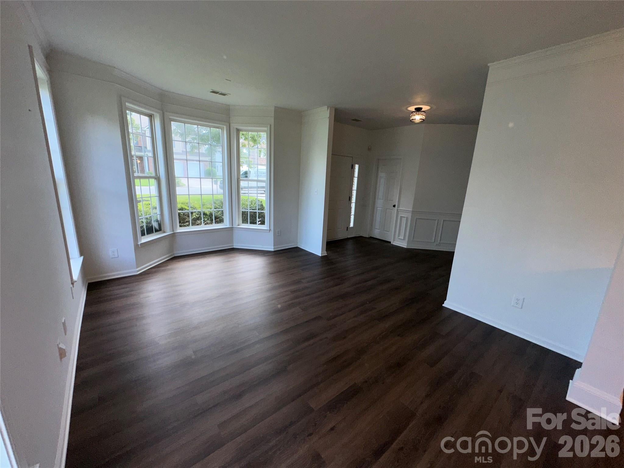 5867 Crimson Oak Court